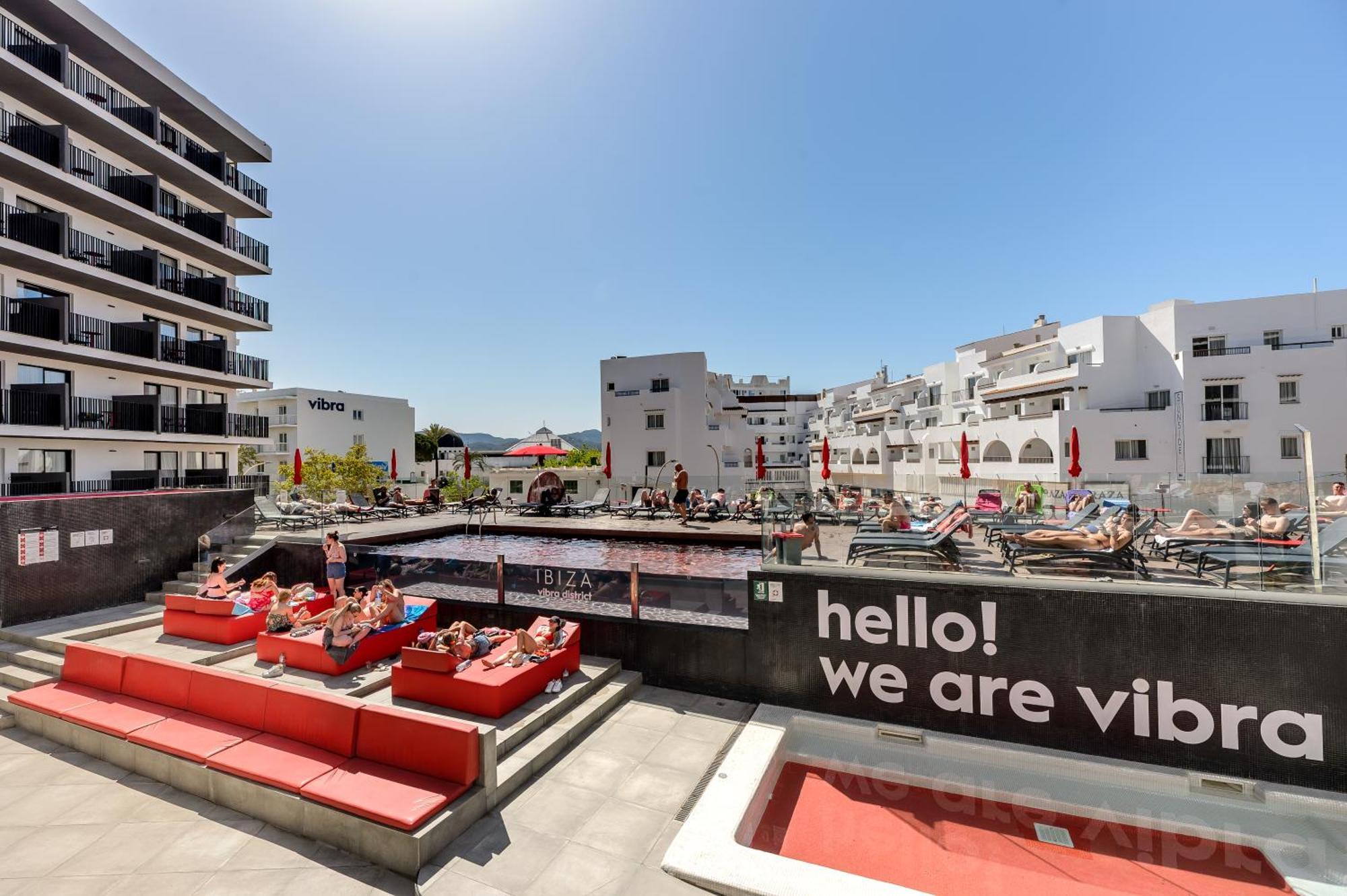 Hotel Vibra District - Adults Only Sant Antoni de Portmany Exterior foto