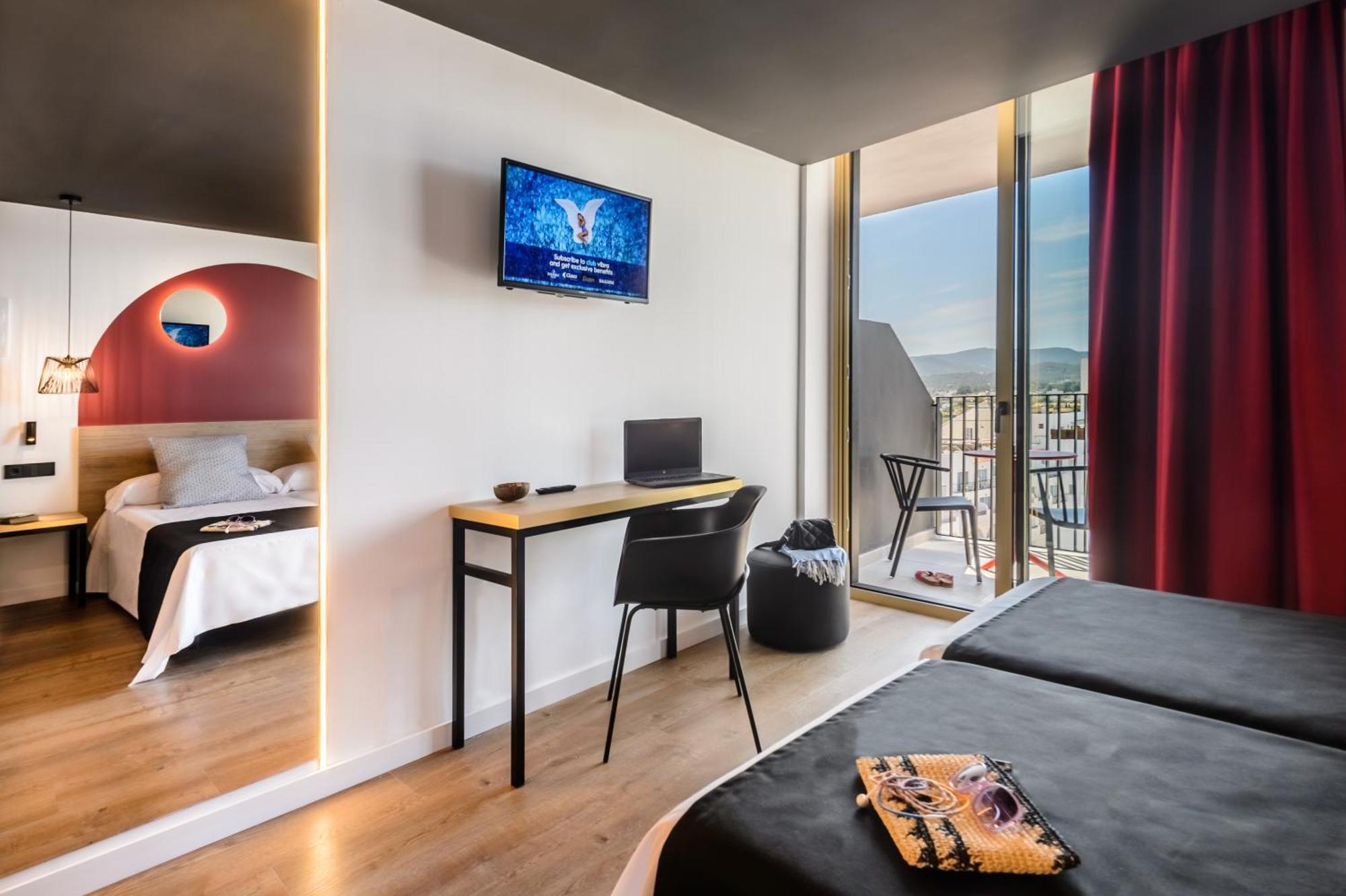 Hotel Vibra District - Adults Only Sant Antoni de Portmany Exterior foto
