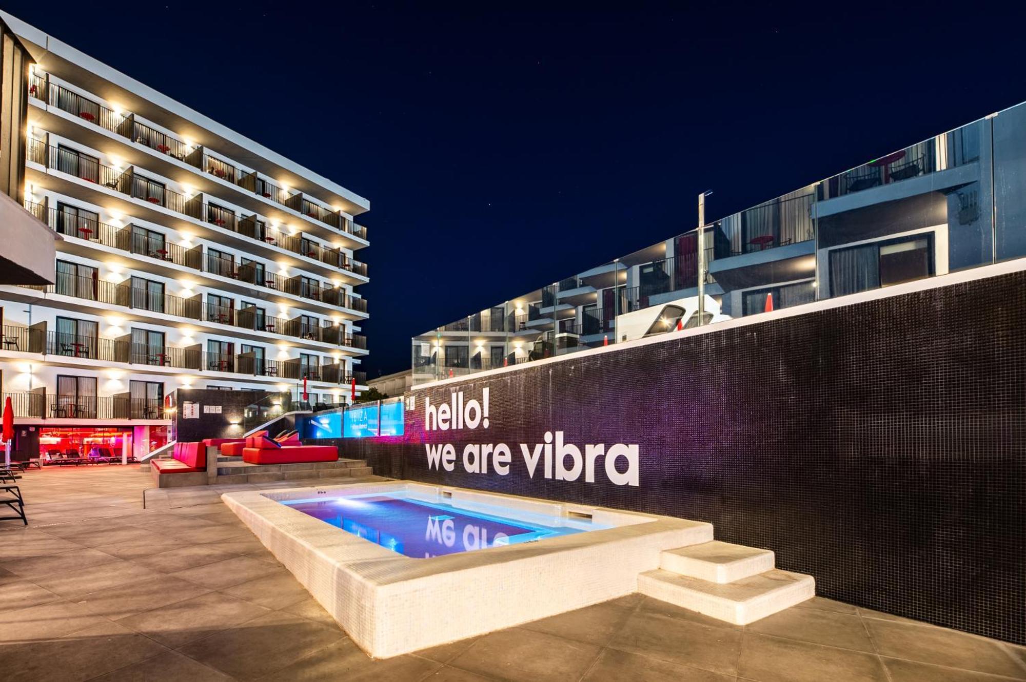 Hotel Vibra District - Adults Only Sant Antoni de Portmany Exterior foto